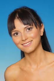 S vyčesanými vlásky