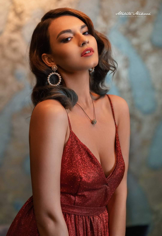 Tamila Sparrow