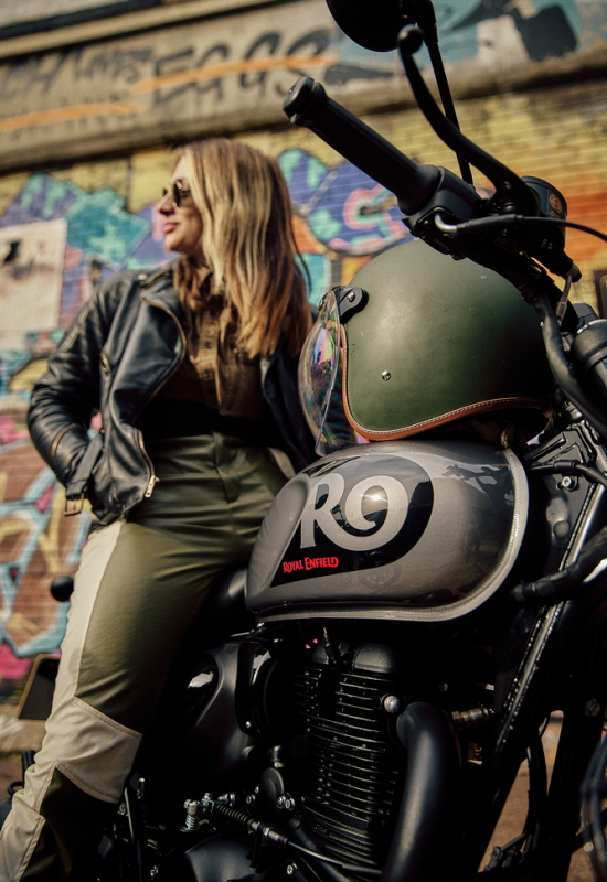 CASTING OTEVŘEN: Royal Enfield Terezín hledá tváře své značky