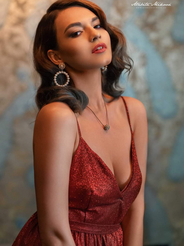 Tamila Sparrow